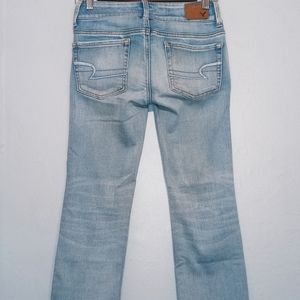 American Eagle Artist Crop